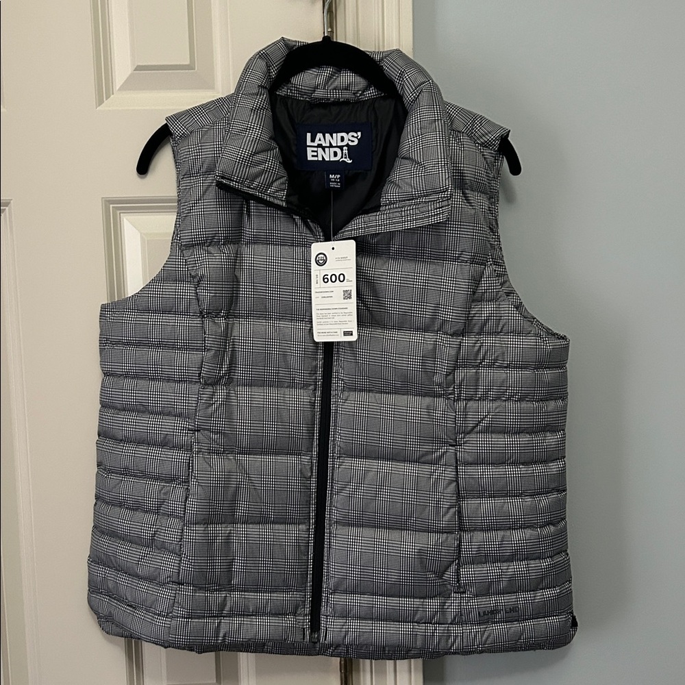 NWT Lands End Black and White Houndstooth Down Puffer Vest  Medium Petite